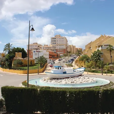Stunning Apartment In Estepona With Wifi * Estepona